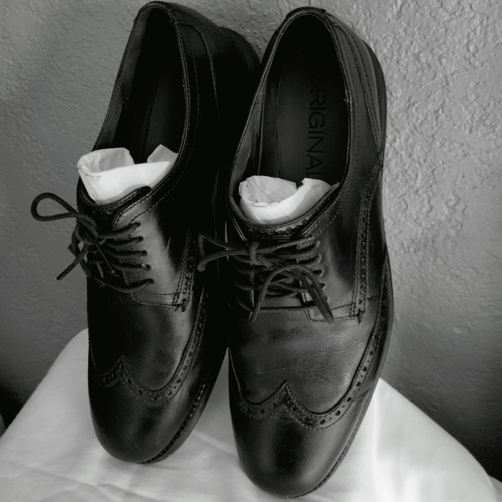 Cole Haan Black Leather Wingtip Oxfords